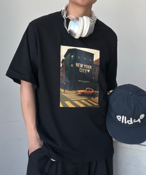 UNDERSTATEMENTs(アンダーステイトメント)の「【ユニセックス】アソートレトロシティプリントTシャツ/グラフィックデザイン(Tシャツ/カットソー・メンズ・グレー系その他/ブラック系その他2/ブラック/ブルー/チャコールグレー/ブラック系その他3/ブラック系その他/ホワイト系その他2/レッド/ホワイト系その他3/ホワイト系その他/ホワイト/ネイビー/ホワイト系その他5/ホワイト系その他6/ホワイト系その他7/ホワイト系その他4/ホワイト系/ホワイト系1/ホワイト系2・LARGE/MEDIUM)」の13枚目の写真