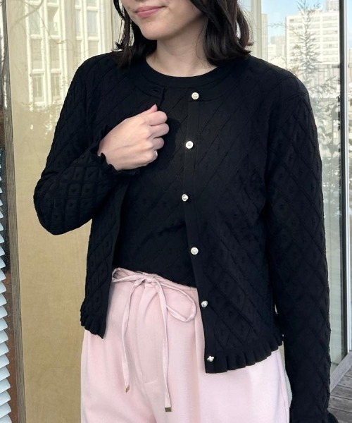 couture brooch(クチュールブローチ)の「【アンサンブル可】ダイヤ柄カーディガン(カーディガン/ボレロ・レディース・ブラック/ライトグレー/イエロー系その他・36/38/42)」の4枚目の写真