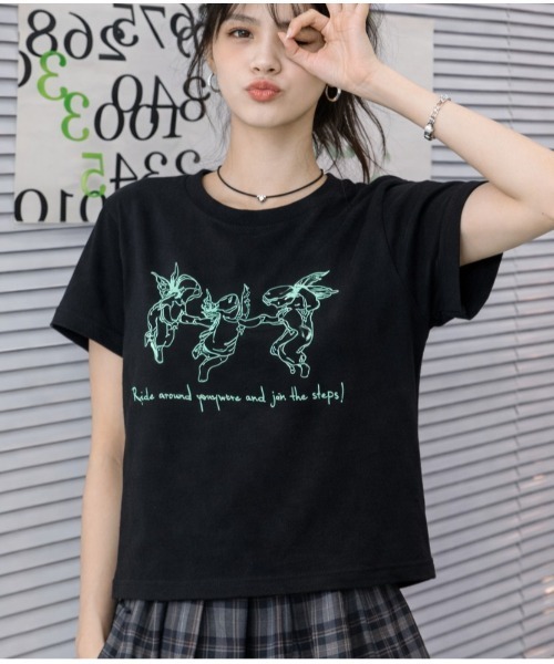 LAUTRE COTE(ロウトレコウト)の「ショート丈プリントTEE(Tシャツ/カットソー・レディース・ブラック/ホワイト・MEDIUM/LARGE)」の2枚目の写真