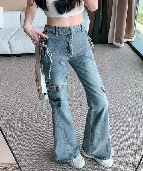 Teem Store(チームストア)の「サイドリボンポケット付きストレッチフレアスキニーデニムパンツ(デニムパンツ・レディース・ブルー・L/M)」の11枚目の写真