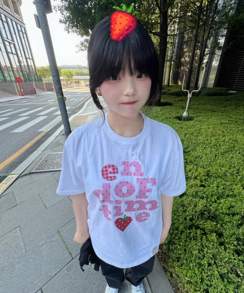 GRAVER（グレーバー）の「[ユニセックス]ベリーEND OF TIME半袖Tシャツ_3カラー（Tシャツ/カットソー・レディース・ブラック/ホワイト/ライトグレー/イエロー/スカイブルー・SMALL/MEDIUM/LARGE/X-LARGE/X-SMALL）」の7枚目の写真
