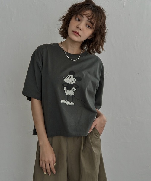 notch.(ノッチ)の「DISCUS ATHLETIC ディスカスアスレチック×Disney ディズニー Mickey ミッキーマウス Tシャツ(Tシャツ/カットソー・レディース・その他2/その他1/アイボリー/ブラック/ホワイト/オフホワイト/チャコール/ダークグレー・M/L)」の14枚目の写真