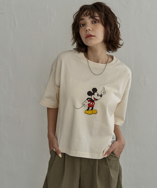 notch.(ノッチ)の「DISCUS ATHLETIC ディスカスアスレチック×Disney ディズニー Mickey ミッキーマウス Tシャツ(Tシャツ/カットソー・レディース・その他2/その他1/アイボリー/ブラック/ホワイト/オフホワイト/チャコール/ダークグレー・M/L)」の22枚目の写真