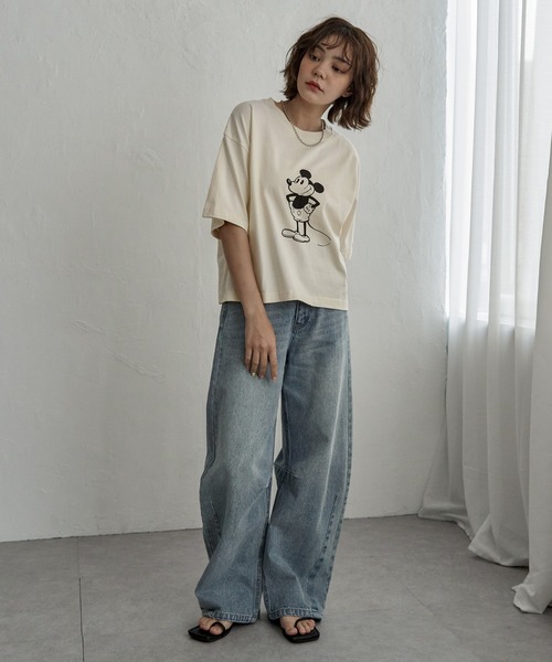 notch.(ノッチ)の「DISCUS ATHLETIC ディスカスアスレチック×Disney ディズニー Mickey ミッキーマウス Tシャツ(Tシャツ/カットソー・レディース・その他2/その他1/アイボリー/ブラック/ホワイト/オフホワイト/チャコール/ダークグレー・M/L)」の12枚目の写真