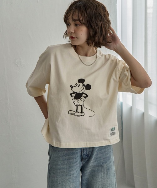 notch.(ノッチ)の「DISCUS ATHLETIC ディスカスアスレチック×Disney ディズニー Mickey ミッキーマウス Tシャツ(Tシャツ/カットソー・レディース・その他2/その他1/アイボリー/ブラック/ホワイト/オフホワイト/チャコール/ダークグレー・M/L)」の11枚目の写真