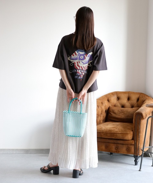 cepo(セポ)の「【CONVERSE】CVハイカットシューズプリント ショートスリーブTee(Tシャツ/カットソー・レディース・ブラック/パープル/オートミール・M)」の11枚目の写真