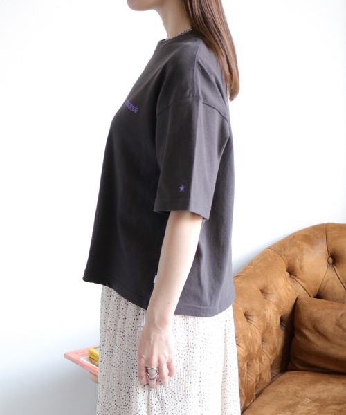 cepo(セポ)の「【CONVERSE】CVハイカットシューズプリント ショートスリーブTee(Tシャツ/カットソー・レディース・ブラック/パープル/オートミール・M)」の15枚目の写真