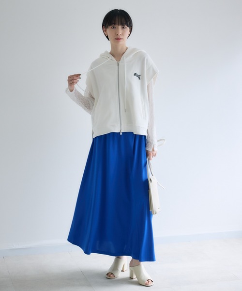 Paradise Picnic(パラダイスピクニック)の「TRANOI. ラウンドフーディベスト(ベスト・レディース・ホワイト/ブラック/グレー・FREE)」の14枚目の写真