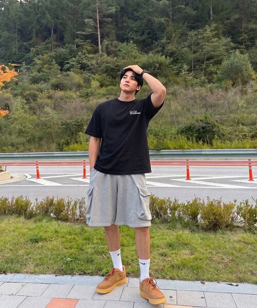 PHERMENON(フェルメノン)の「オーバーサイズウェルネス半袖Tシャツ - ホワイトメランジ(Tシャツ/カットソー・メンズ・ライトグレー・1/2)」の7枚目の写真