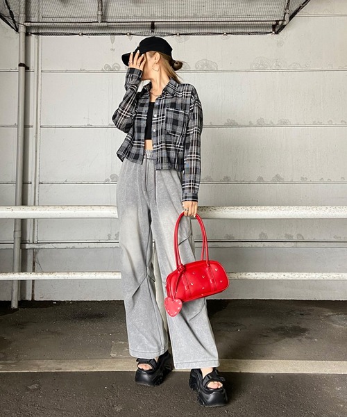 non-hedge(ノンヘッジ)の「シアーショート丈チェックシャツ(シャツ/ブラウス・レディース・ベージュ/ネイビー/オフホワイト/ブラック・FREE)」の17枚目の写真