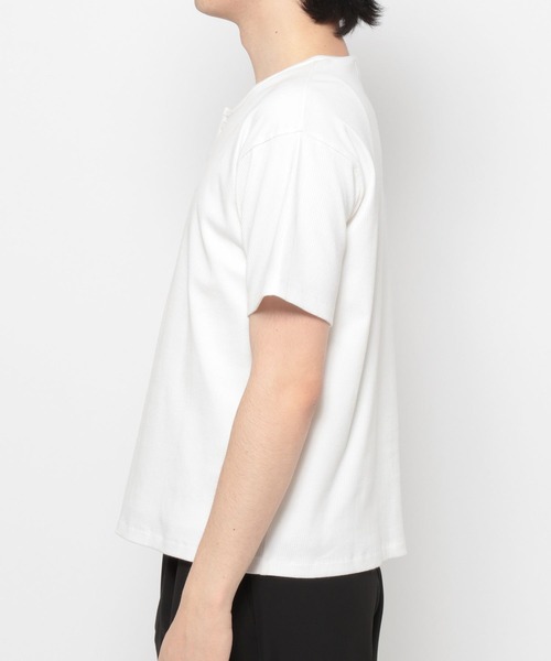 LURAKU(ルラク)の「【LURAKU】Henry Neck Short Sleeve Tee / ヘンリーネック半袖Tシャツ(Tシャツ/カットソー・メンズ・ブラック/オフホワイト/グレー・M/L/S)」の19枚目の写真