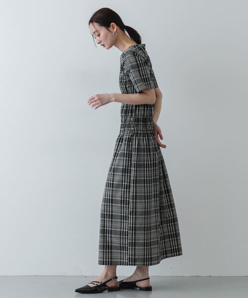 SENSE OF PLACE by URBAN RESEARCH(センスオブプレイスバイアーバンリサーチ)の「チェックシャーリングワンピース(ワンピース・レディース・ベージュ系その他/ブラック系その他・ONE/S)」の7枚目の写真
