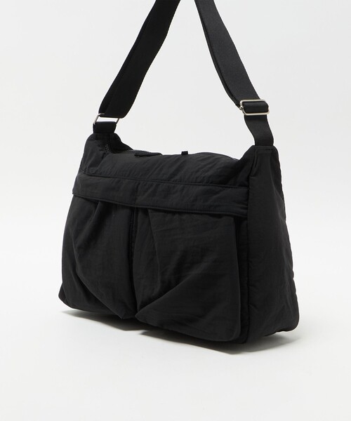 A DAY IN THE LIFE UNITED ARROWS（アデイインザライフユナイテッドアローズ）の「ワッシャー ヘルメット ショルダーバッグ＜A DAY IN THE LIFE＞（ショルダーバッグ・メンズ・ブラック・FREE）」の5枚目の写真