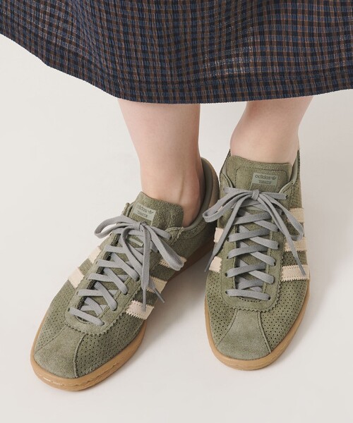 adidas Originals（アディダスオリジナルス）の「【国内EXCLUSIVE】＜adidas Originals＞TOBACCO スニーカー（スニーカー・レディース・オリーブ・22.5cm/23cm/23.5cm/24cm/24.5cm/25cm）」の4枚目の写真