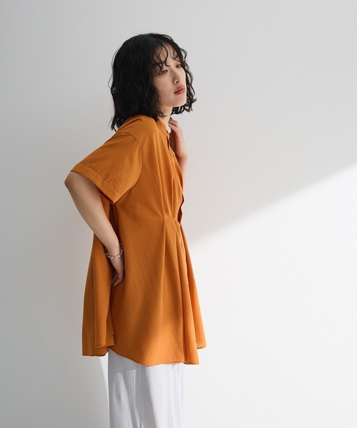 Green Parks(グリーンパークス)の「【WEB限定】ウエストタックシャツチュニックⅢ(シャツ/ブラウス・レディース・ライトブルー/ブラック/オフホワイト/チャコールグレー/オレンジ/キャメル・FREE)」の12枚目の写真
