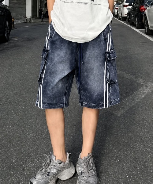 LETee(レティー)の「サイドライン×カーゴデザインで魅せる!韓国ストリート感漂うハーフパンツ(カーゴパンツ・レディース・グレー/ブラック/ネイビー・FREE)」の5枚目の写真