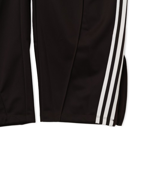 adidas(アディダス)の「adidas FIREBIRD BARREL TRACK PANTS / アディダス ファイヤーバード バレル トラックパンツ(その他パンツ・レディース・ブラウン・L/M/S)」の6枚目の写真