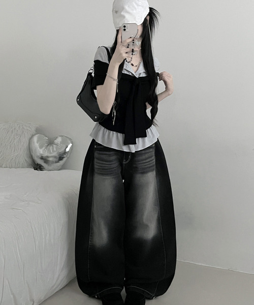 VIVID LADY(ビビッドレディー)の「ストライプシャツドッキング オフショルダー風 半袖トップス(Tシャツ/カットソー・レディース・グレー/ブラック・FREE)」の8枚目の写真