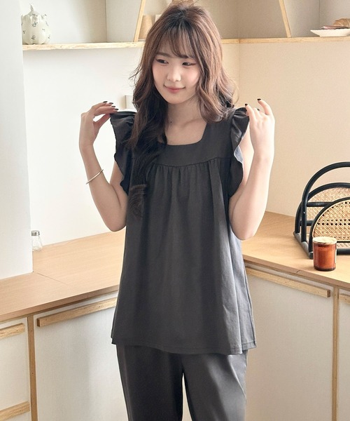 DAY CLOSET（デイ クローゼット）の「【セットアップ】華やぎシルエット。肩フリルスクエアネックトップス+ストレートロングパンツ ルームウェア上下2点セット レディース（ルームウェア/パジャマ・レディース・グレー/ブラック・M/L）」の8枚目の写真