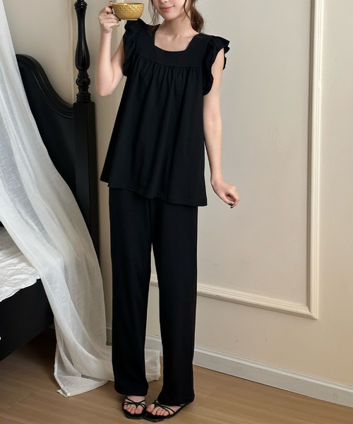 DAY CLOSET（デイ クローゼット）の「【セットアップ】華やぎシルエット。肩フリルスクエアネックトップス+ストレートロングパンツ ルームウェア上下2点セット レディース（ルームウェア/パジャマ・レディース・グレー/ブラック・M/L）」の19枚目の写真