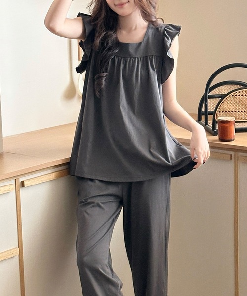 DAY CLOSET（デイ クローゼット）の「【セットアップ】華やぎシルエット。肩フリルスクエアネックトップス+ストレートロングパンツ ルームウェア上下2点セット レディース（ルームウェア/パジャマ・レディース・グレー/ブラック・M/L）」の9枚目の写真
