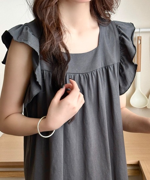DAY CLOSET（デイ クローゼット）の「【セットアップ】華やぎシルエット。肩フリルスクエアネックトップス+ストレートロングパンツ ルームウェア上下2点セット レディース（ルームウェア/パジャマ・レディース・グレー/ブラック・M/L）」の10枚目の写真