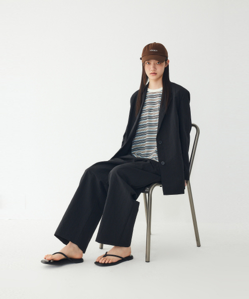 STUDIO TOMBOY(スタジオトムボーイ)の「バックバンディングストリングツーピンタックパンツ_ブラック 9176231981(スラックス・レディース・ブラック・OS)」の3枚目の写真