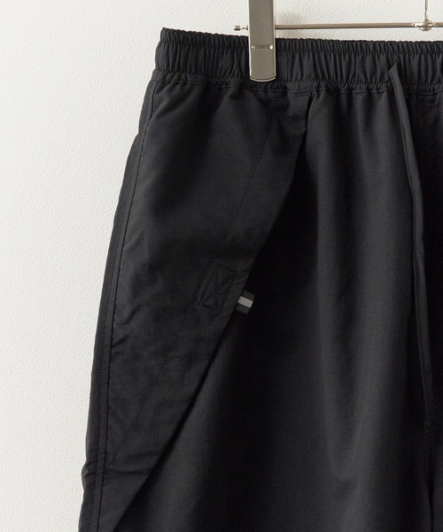 Russell Athletic(ラッセルアスレティック)の「RUSSELL ATHLETIC / ラッセルアスレティック SHELTECH Ripstop Shorts イージーショートパンツ ハーフ メンズ 2026年 夏 夏服(その他パンツ・メンズ・ブラック/ベージュ/サックスブルー・M/L/XL)」の12枚目の写真