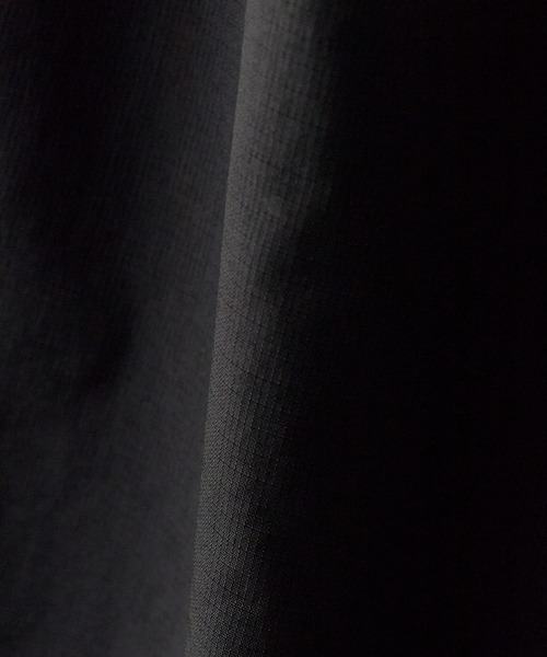 Russell Athletic(ラッセルアスレティック)の「RUSSELL ATHLETIC / ラッセルアスレティック SHELTECH Ripstop Shorts イージーショートパンツ ハーフ メンズ 2026年 夏 夏服(その他パンツ・メンズ・ブラック/ベージュ/サックスブルー・M/L/XL)」の4枚目の写真