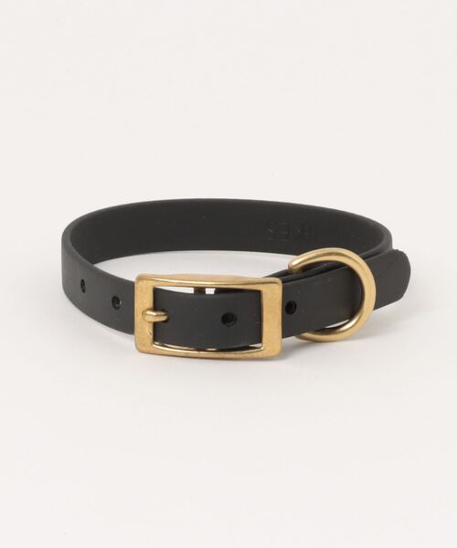 A.en（エイエン ）の「CLASSIC BRASS COLLAR（リード/ハーネス/首輪・メンズ・ライトグレー/オレンジ/チョコ/キャメル/イエロー/ブラック/ブルー系その他/バイオレット/レッド/グリーン系その他/オレンジ系その他/ピンク・MEDIUM/SMALL/X-SMALL/LARGE）」の2枚目の写真