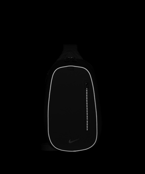 NIKE(ナイキ)の「ナイキ コミュート スリングバッグ (8L) / Nike Commute Sling Bag (8L) IQ1285-010 Black(ボディバッグ/ウエストポーチ・メンズ・ブラック・ONE SIZE)」の10枚目の写真
