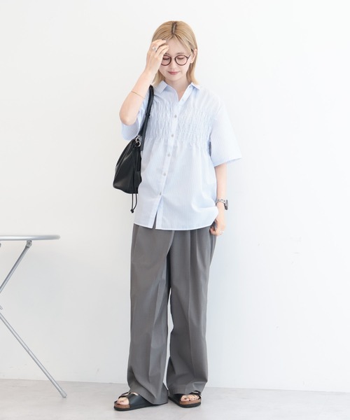 AMERICAN HOLIC(アメリカンホリック)の「シャーリング半袖シャツ(シャツ/ブラウス・レディース・ブルー/サックスブルー/ライトグレー・L/M)」の8枚目の写真