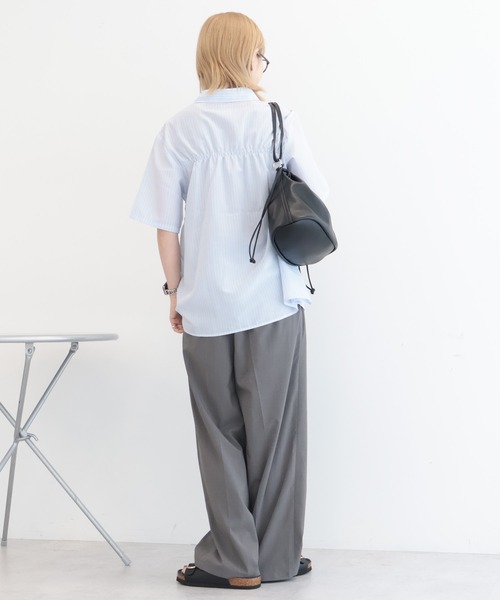 AMERICAN HOLIC(アメリカンホリック)の「シャーリング半袖シャツ(シャツ/ブラウス・レディース・ブルー/サックスブルー/ライトグレー・L/M)」の9枚目の写真