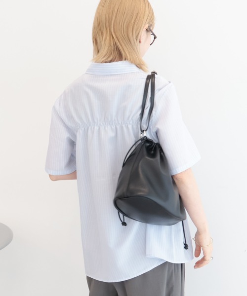 AMERICAN HOLIC(アメリカンホリック)の「シャーリング半袖シャツ(シャツ/ブラウス・レディース・ブルー/サックスブルー/ライトグレー・L/M)」の11枚目の写真