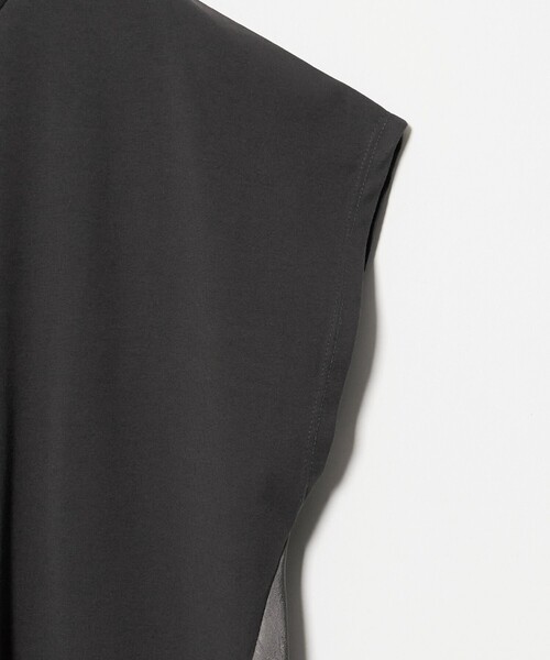 A DAY IN THE LIFE UNITED ARROWS(アデイインザライフユナイテッドアローズ)の「カット×サテン ヘムフレア レースカットソー ブラック&グレー <A DAY IN THE LIFE>(Tシャツ/カットソー・レディース・ブラック/ダークグレー・FREE)」の11枚目の写真