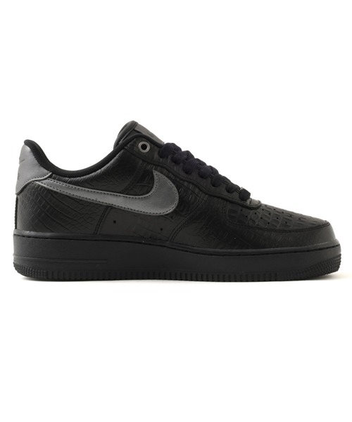 NIKE(ナイキ)の「NIKE AIR FORCE 1 '07 / ナイキ エア フォース 1 '07【SP】(スニーカー・メンズ・ブラック・27.0cm/26.5cm/26.0cm/25.5cm/29.0cm/28.5cm/28.0cm/27.5cm)」の7枚目の写真