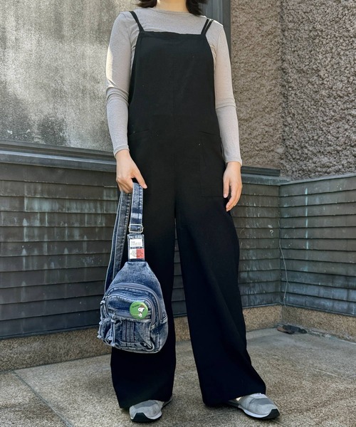 SNOOPY×OLD BETTY'S（スヌーピーカケルオールドベティーズ）の「スヌーピー【SNOOPY】Demin Sling Bag(缶バッチ付)（トートバッグ・レディース・ブルー・FREE）」の10枚目の写真