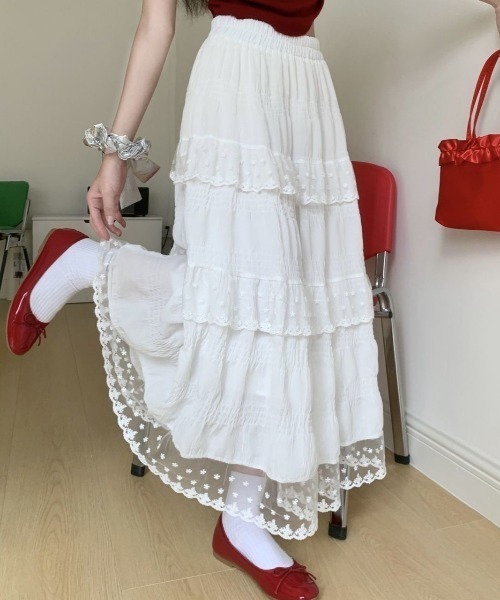 SHERU(シェル)の「多段ティアード 刺繍レースマキシスカート シワ加工柔らかロングスカート 清楚ガーリーレディースボトムス(スカート・レディース・ホワイト・MEDIUM)」の6枚目の写真