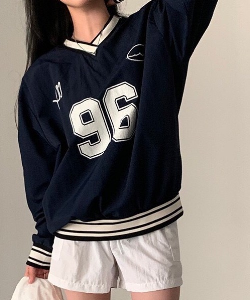 NANEA（ナネア）の「ナンバープリントVネックスポーツT（Tシャツ/カットソー・レディース・ネイビー・LARGE/X-LARGE）」の9枚目の写真