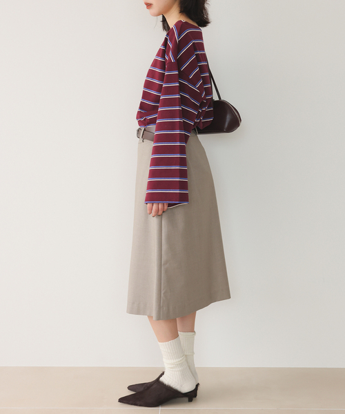 SLOBE IENA(スローブイエナ)の「マルチボーダーボートネックカットソー(Tシャツ/カットソー・レディース・ネイビー/ボルドー・FREE)」の9枚目の写真
