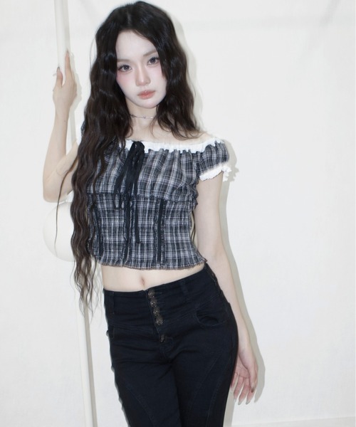 REINE NOIRE(レーヌノワール)の「noire check tops. / ノワール チェック トップス(シャツ/ブラウス・レディース・ブラック×ホワイト・FREE)」の4枚目の写真