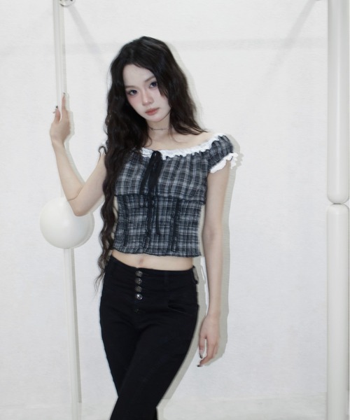 REINE NOIRE(レーヌノワール)の「noire check tops. / ノワール チェック トップス(シャツ/ブラウス・レディース・ブラック×ホワイト・FREE)」の2枚目の写真