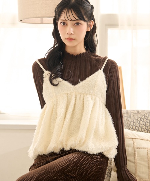 krahe（クレーエ）の「シャギーペプラムキャミビスチェ（Tシャツ/カットソー・レディース・ブラック/アイボリー・FREE）」の20枚目の写真