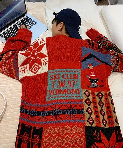 Ressaca(レサーカ)の「熊刺繍パッチワーク風ケーブルニット(ニット/セーター・メンズ・ブルー/レッド/アイボリー・L/M)」の4枚目の写真