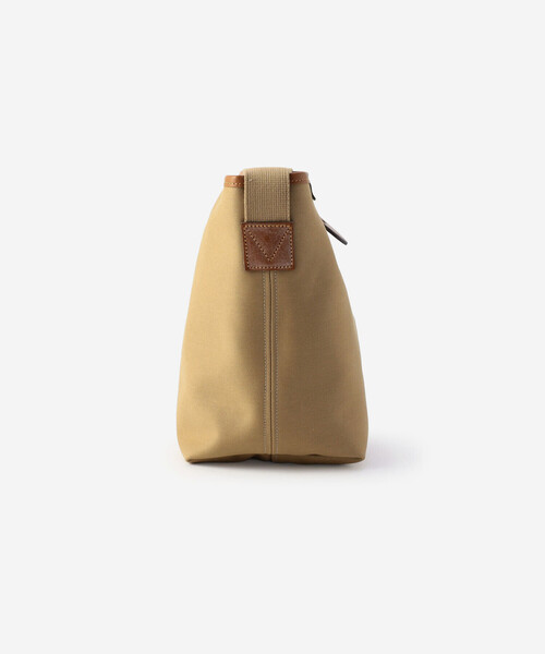BRADY(ブレディー)の「Brady | ASHDOWN MEDIUM UNISEX(ショルダーバッグ・レディース・ブラック/カーキ・ONE)」の4枚目の写真