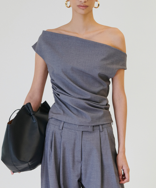 PROJECT WAVE（プロジェクトウェーブ）の「Mare Shirring Top [GRAY]（Tシャツ/カットソー・レディース・ライトグレー/ブラック・SMALL/MEDIUM）」の3枚目の写真