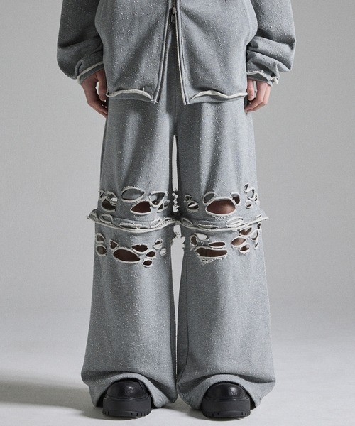 GRANCY(グランシー)の「【GRANCY】Distressed Zip Design Sweat Pants / ダメージジップデザインスウェットパンツ(スウェットパンツ・メンズ・グレー/ブラック・M/S/L)」の2枚目の写真