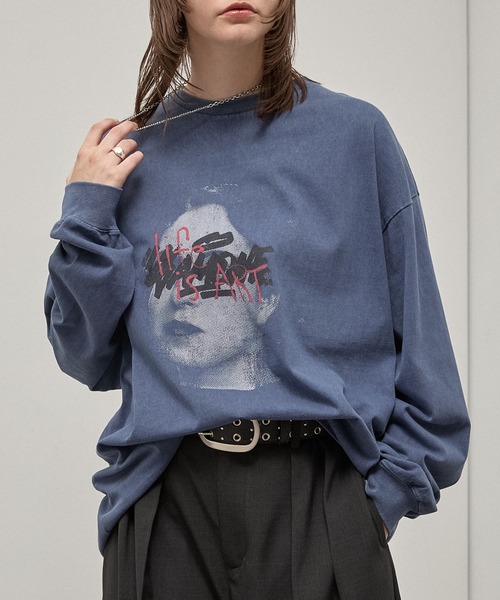 Alfred Alex(アルフレッドアレックス)の「【Alfred Alex】Faded Graphic L/S Tee / ヴィンテージ加工 フェイスグラフィック オーバーサイズロンT(Tシャツ/カットソー・メンズ・ダークネイビー/オリーブ/ブラック/レッド/ブラック系・M/L)」の4枚目の写真