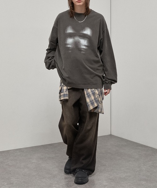 Alfred Alex(アルフレッドアレックス)の「【Alfred Alex】Faded Graphic L/S Tee / ヴィンテージ加工 フェイスグラフィック オーバーサイズロンT(Tシャツ/カットソー・メンズ・ダークネイビー/オリーブ/ブラック/レッド/ブラック系・M/L)」の11枚目の写真