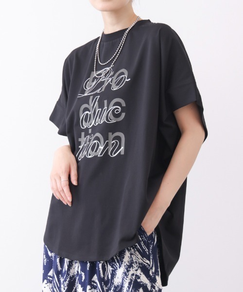 Bou Jeloud(ブージュルード)の「【吸水速乾/UVカット】スムースドライカットロゴレイヤードプルオーバー(Tシャツ/カットソー・レディース・オフホワイト/ブラック/チャコールグレー・FREE)」の1枚目の写真